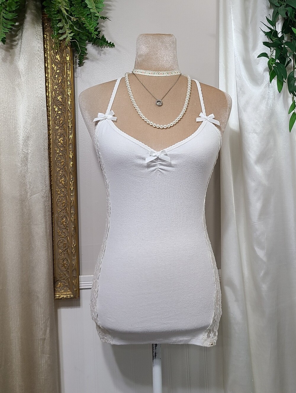♡ Y2K ♡ Hollister White Lace Razorback Babydoll Cami Sheer Lacy Panel Tank Top